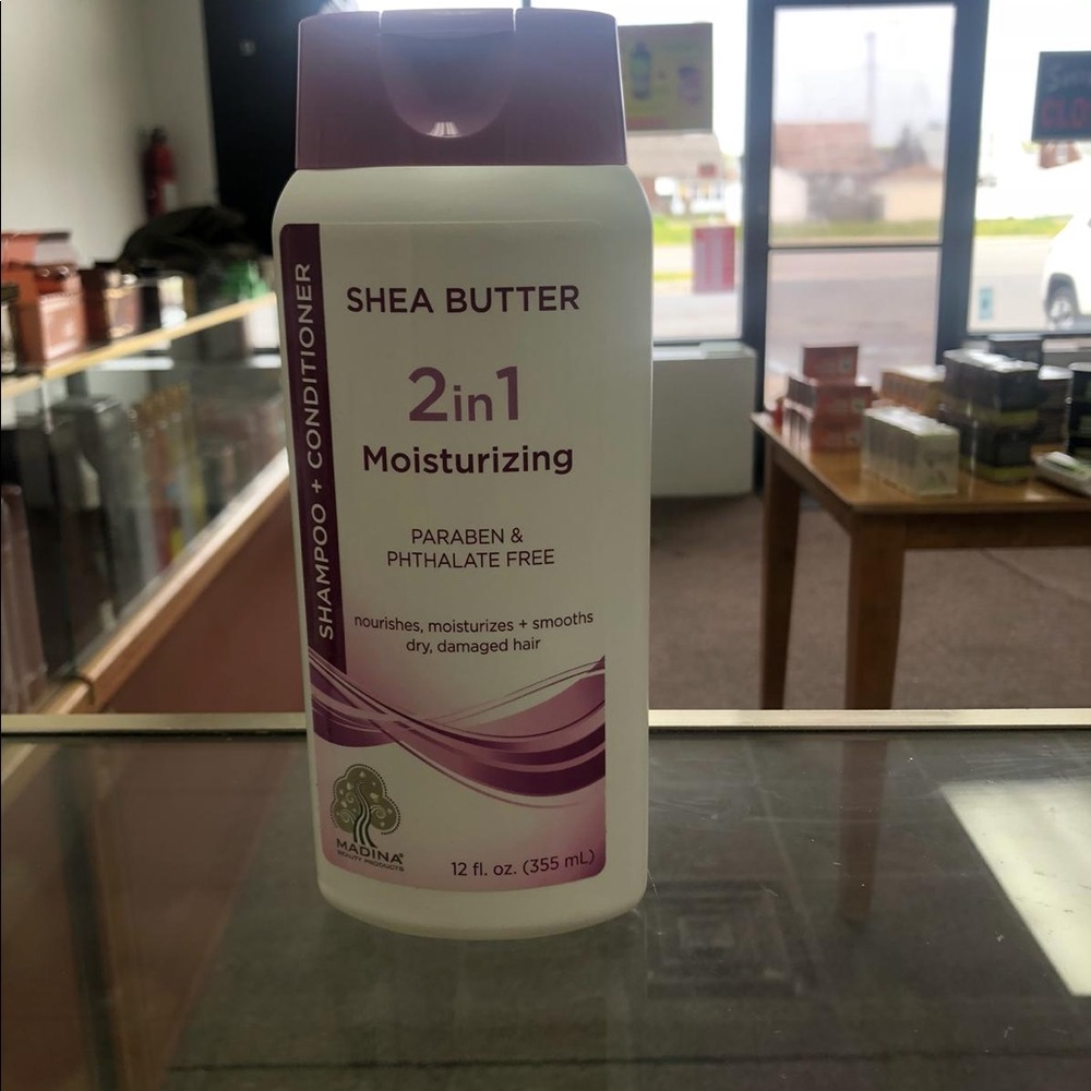 Meet your Posher, Yasmeen